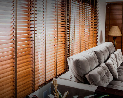 Cortinas e Persianas Sob Medida
